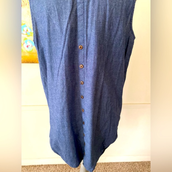 WD-NY💙BLUE💙 WOMEN SLEEVELESS TOP SIZE LARGE 🌟EUC🌟 - Picture 5 of 10
